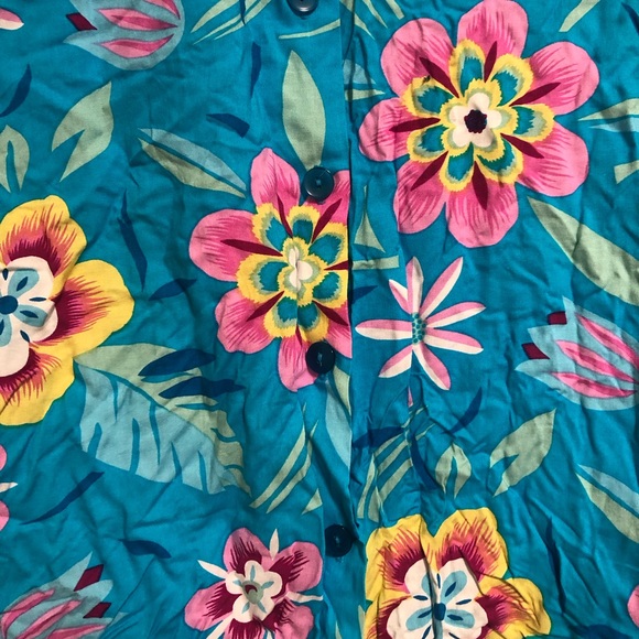 Vintage Floral Hawaiian Button Up Shirt - Picture 2 of 4